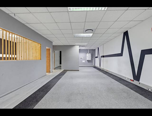 130M² OFFICE FOR SALE IN UMHLANGA RIDGE